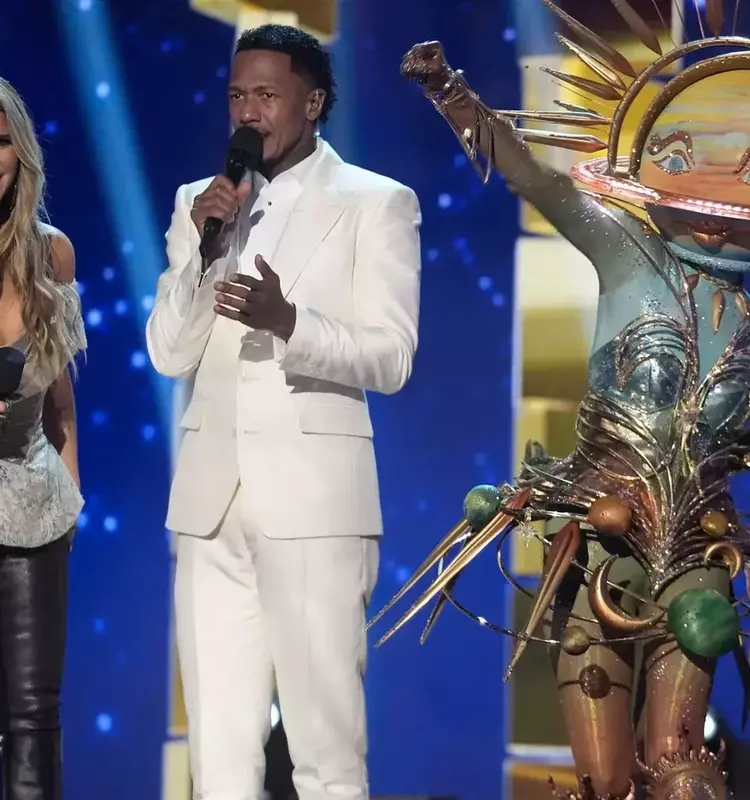 Ashlee Simpson Ross Crowned 'The Masked Singer' Season 14 Champion