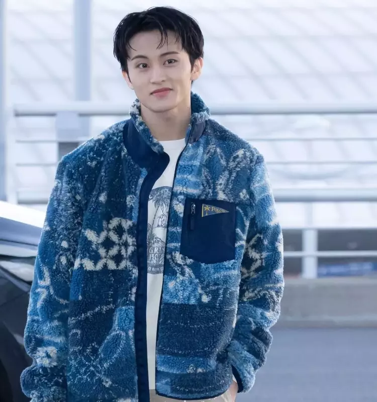 K-pop Sensation Mark Lee Bids Farewell to SM Entertainment and NCT