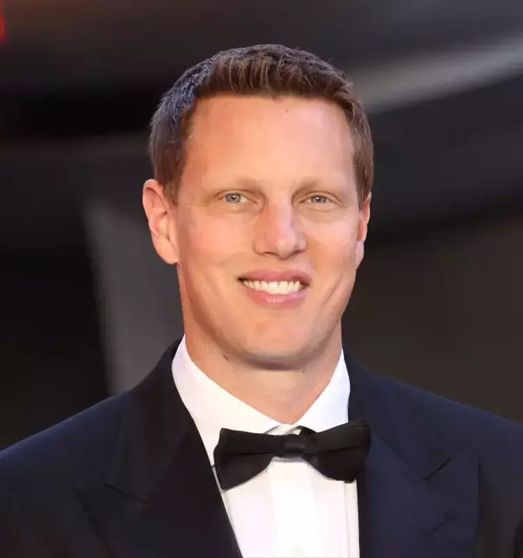Middle Eastern Funds Bolster Paramount Skydance's Warner Bros. Discovery Acquisition with $24 Billion