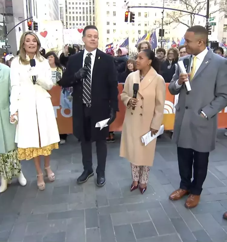 Savannah Guthrie's Emotional Return to 'Today' Amidst Mother's Disappearance