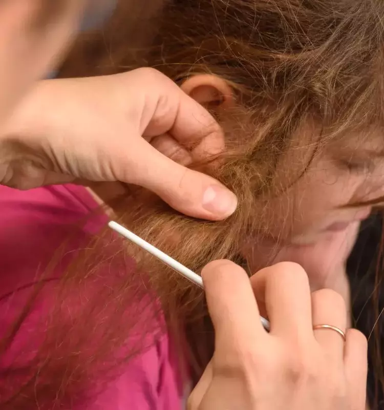 Aussie Total Miracle Detangler: The Ultimate Solution for Tangle-Free Hair