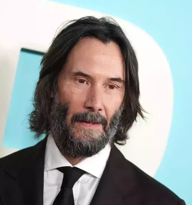 Teen Chess Prodigy Secures Keanu Reeves for Documentary 'Madwoman's Game'