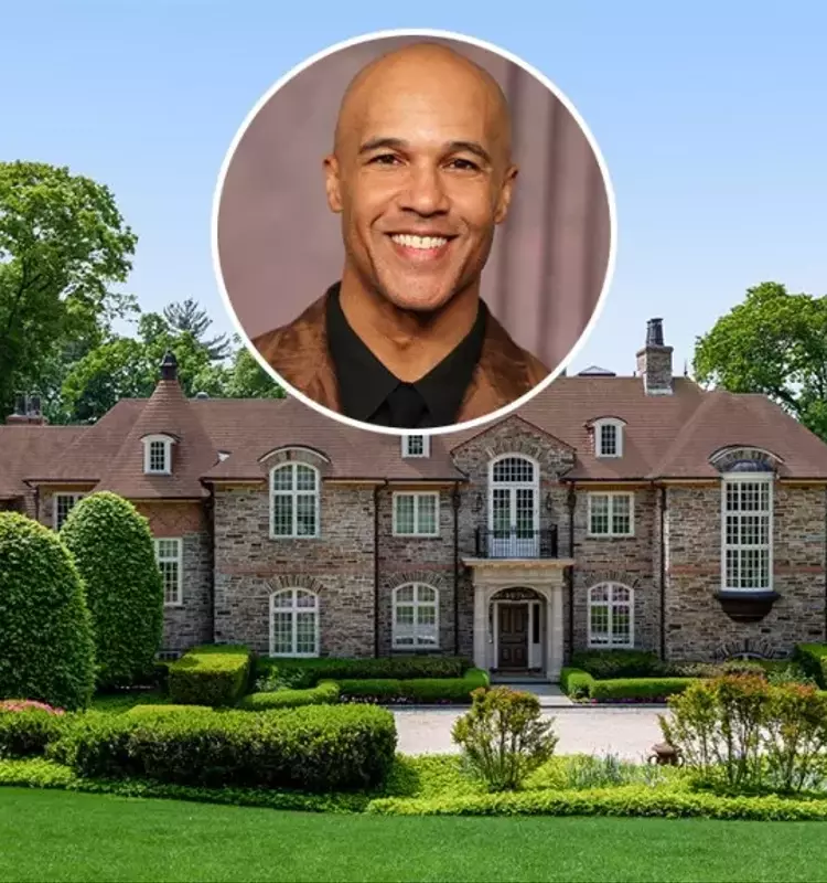 The Long Island Estate Featured in 'Your Friends & Neighbors' and 'You' Lists for $28 Million