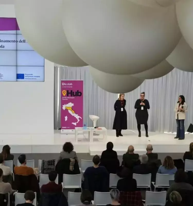 L'Intelligenza Artificiale e la Cultura: Un Dialogo tra Massimo Giacchino e l'Innovazione Digitale