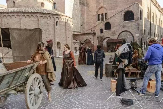 Finanziamenti per le produzioni cinematografiche in Lombardia: Un Dibattito tra Pubblico e Privato