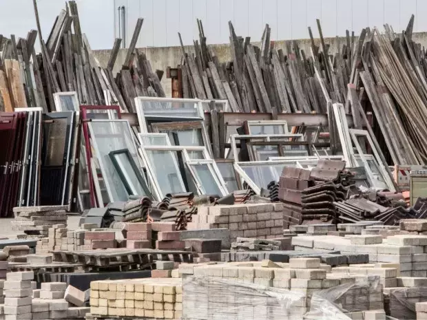 Bordeaux Met en Lumière le Réemploi de Matériaux de Construction