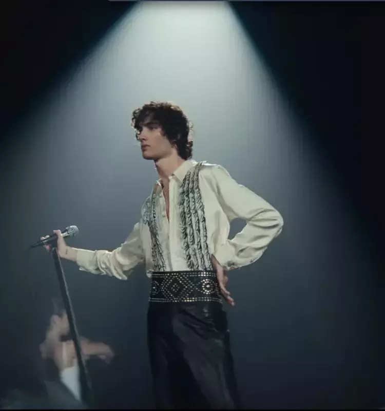 Sombr Unveils New Single "Potential" and Expands Upcoming Tour Dates