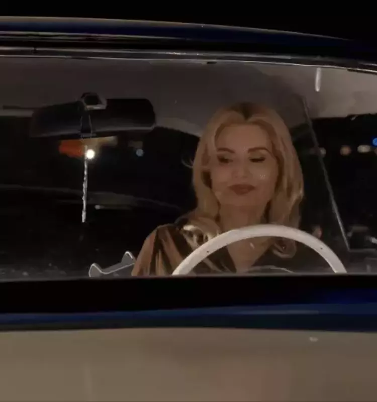 Sabrina Carpenter's Coachella Performance: A Thelma & Louise Homage with Surprise Guests
