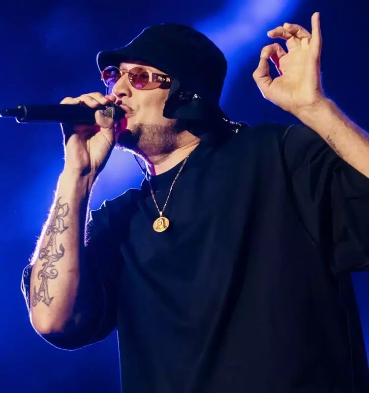 Dante Spinetta's Reflective Journey: From Illya Kuryaki to the Poignant Sounds of DÍA3