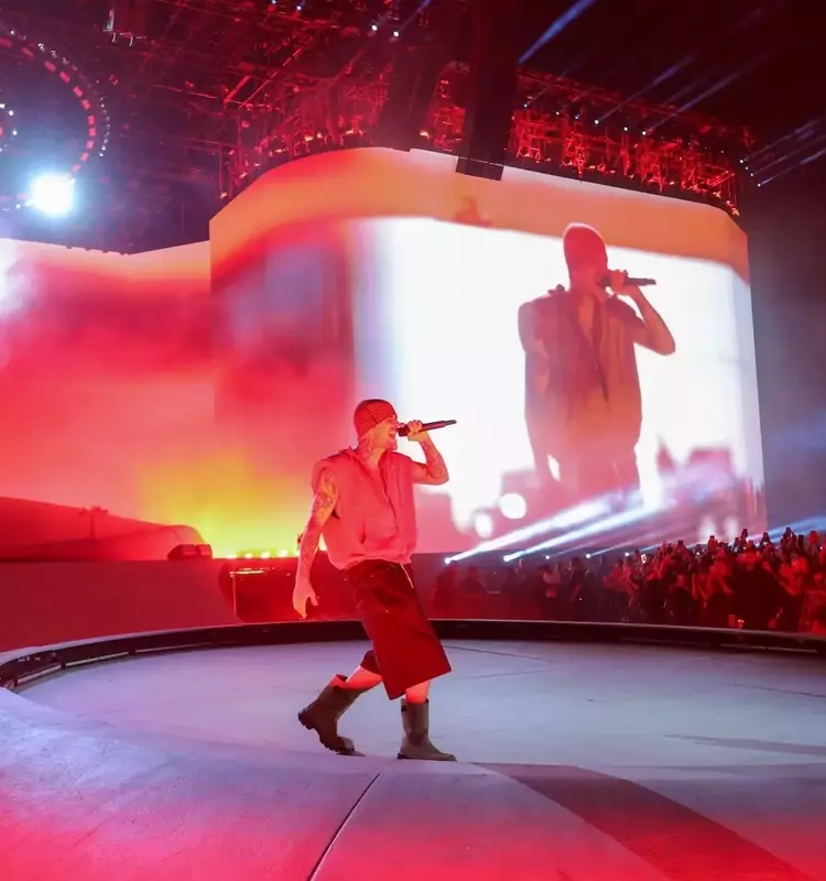 Bieber's Star-Studded Coachella Weekend Two: Eilish and SZA Join the Stage