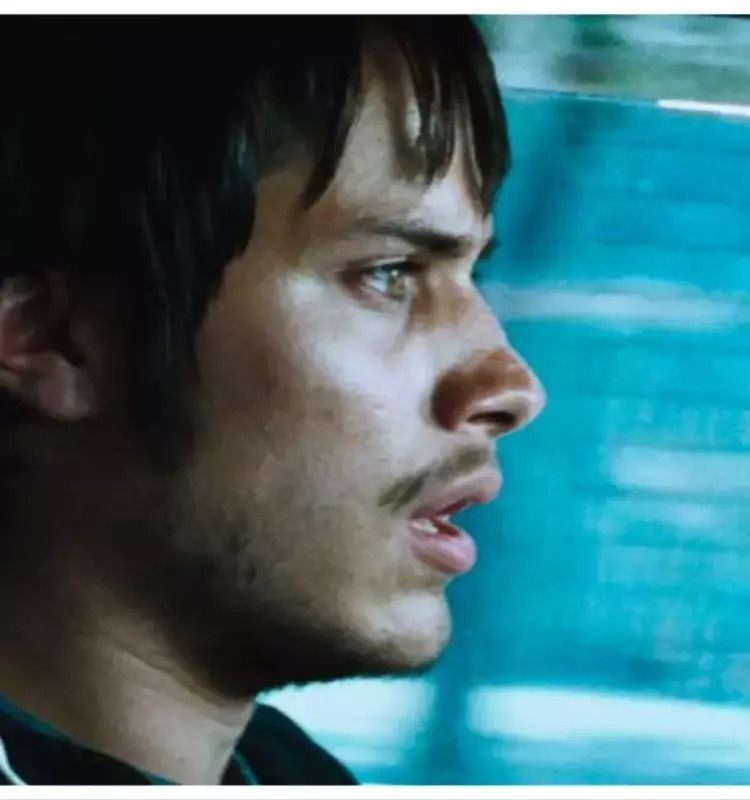 Mubi Re-Releases Alejandro G. Iñárritu's 'Amores Perros' in Theaters
