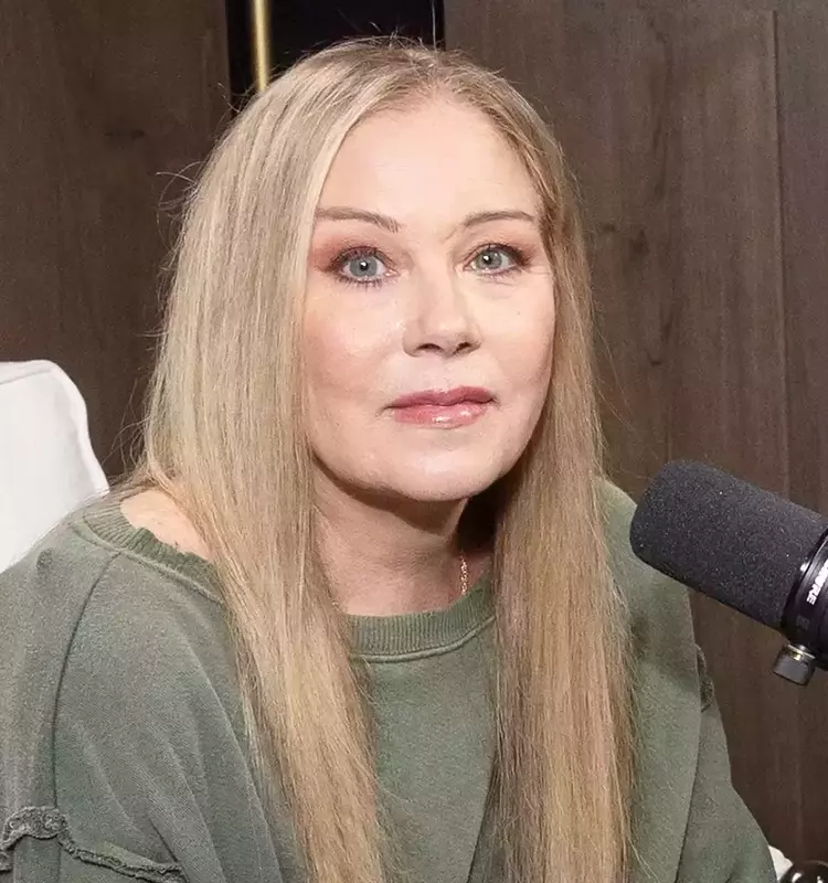 Christina Applegate's Health Update: A Resilient Comeback After Hospitalization