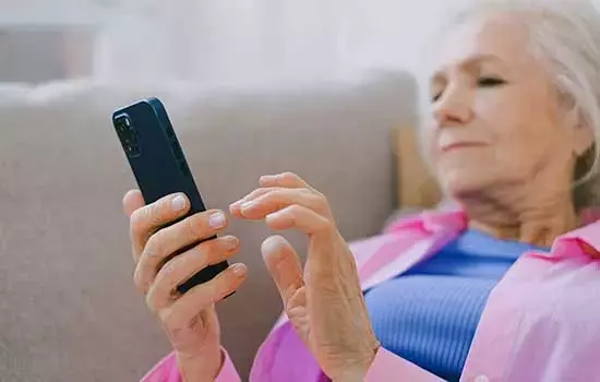 Iniciativa POP: Combatiendo la Desinformación en Zonas Rurales y Adultos Mayores