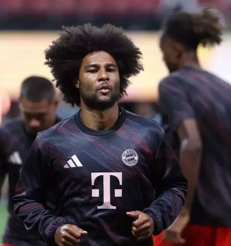 German Star Gnabry Out of World Cup Due to Thigh Injury