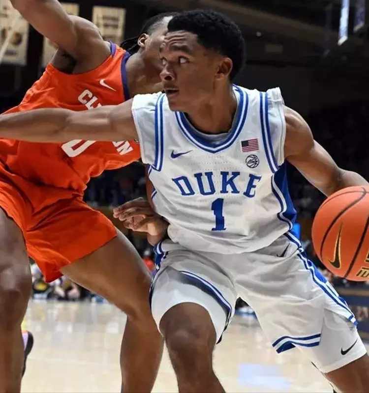 Caleb Foster Announces Return to Duke for Senior Season