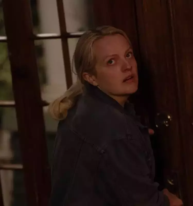 Elisabeth Moss on Motherhood's Influence in 'Imperfect Women'