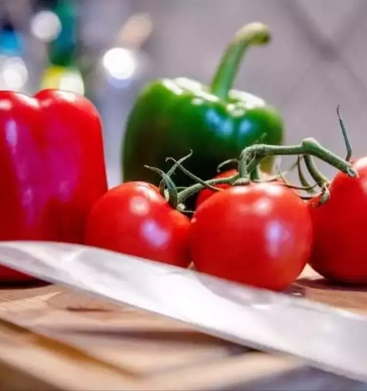 La siembra en compa￱ía: un m￩todo agr￭cola eficiente para optimizar el crecimiento del pimiento