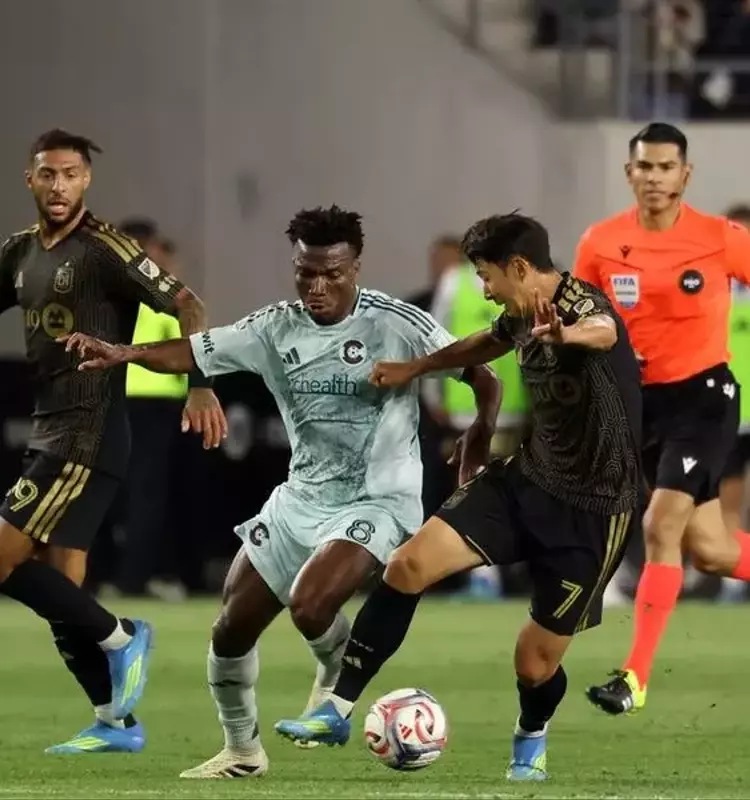 Rapids' Defense Shines in Stalemate Against LAFC