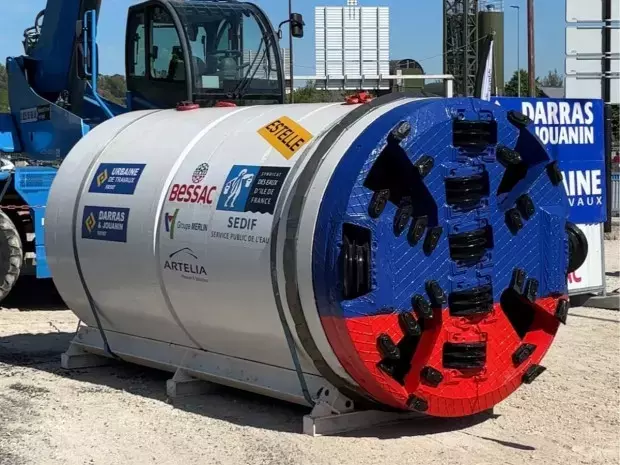 Micro-tunnelier "Estelle" D￩vie des Conduites d'Eau Potable ￠ S￨vres
