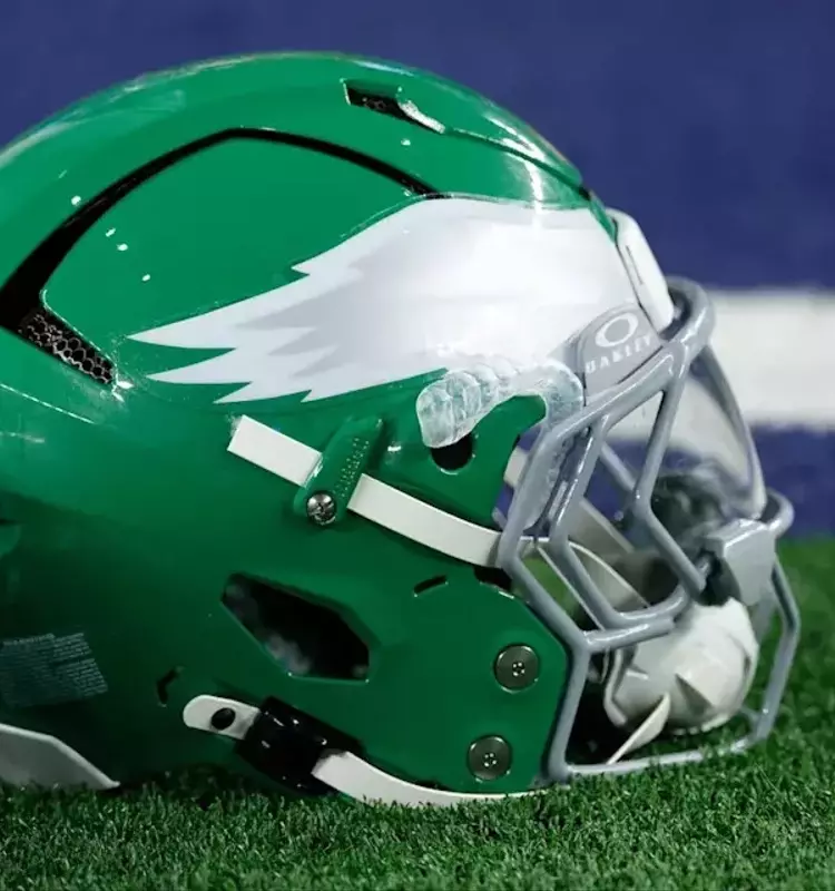 Eagles' Defensive Shift: Greenard's Arrival and Smith's Future