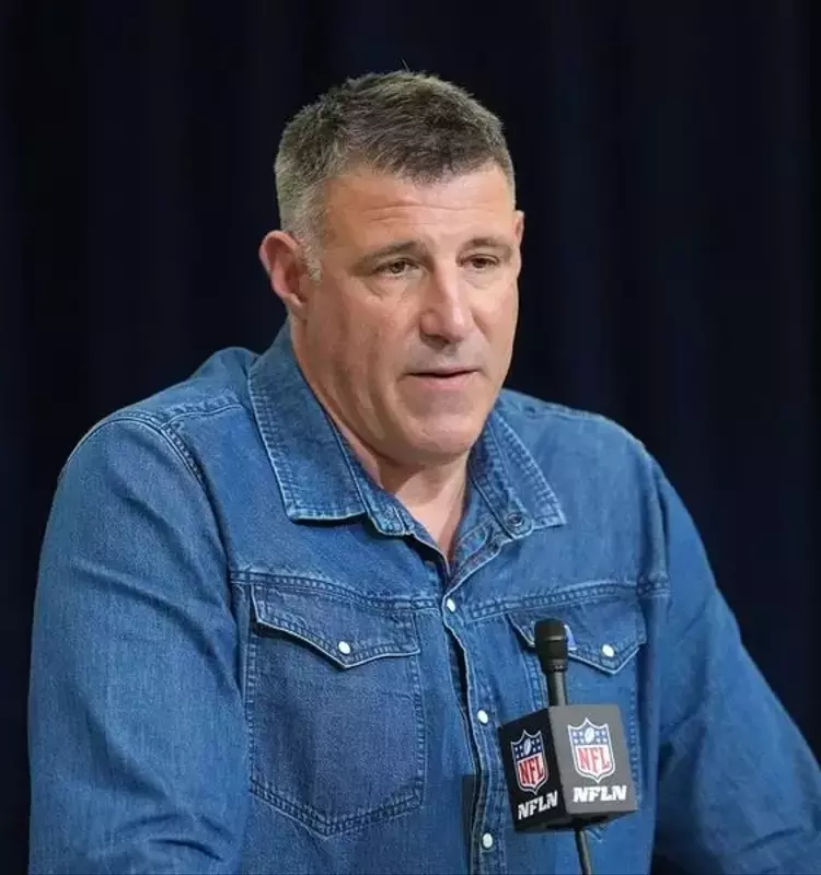 New England Patriots Coach Mike Vrabel to Attend Counseling Amidst Controversy, Misses Final Day of NFL Draft