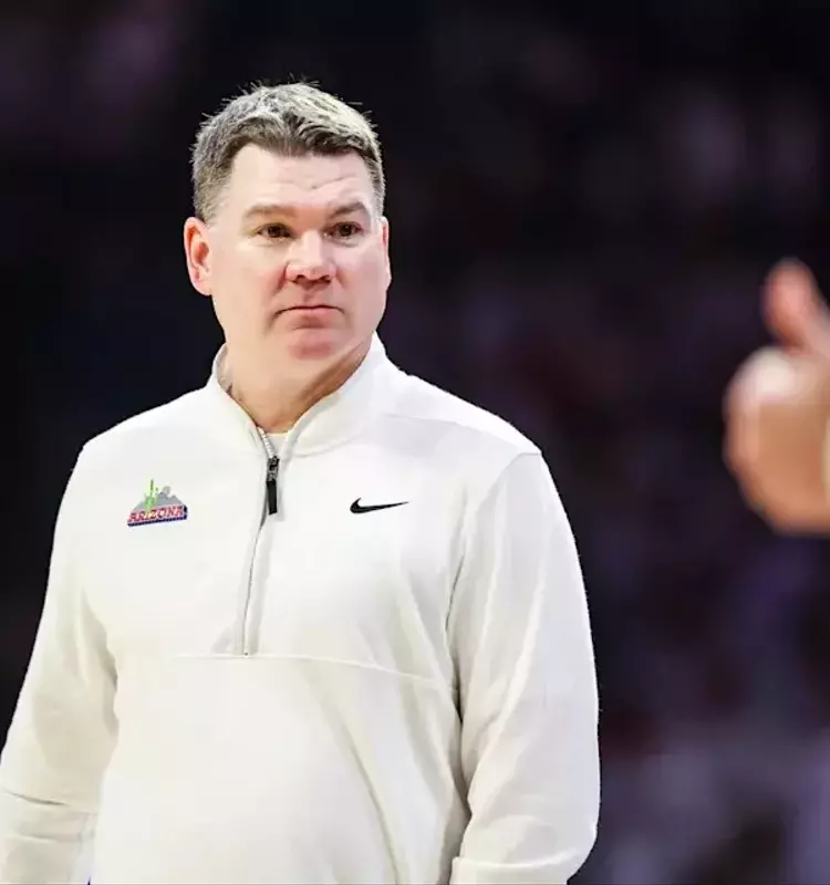 University President Assumes Direct Authority Over Men's Basketball Coach Tommy Lloyd's Contract