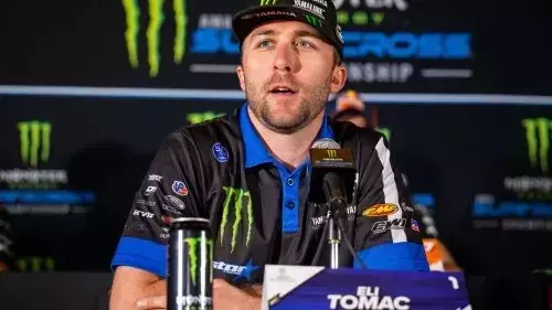 Supercross Title Fight Heats Up in Philadelphia