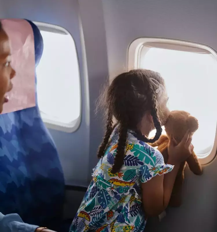 Seamless Family Flights: Expert Tips for Traveling with Children