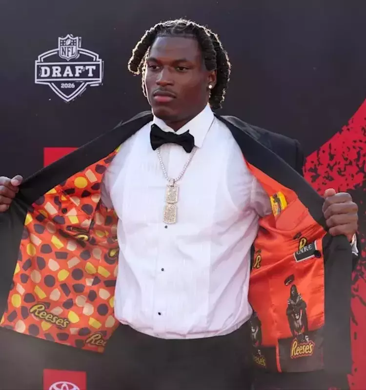 Ohio State Linebacker Arvell Reese Attends 2026 NFL Draft Red Carpet Event