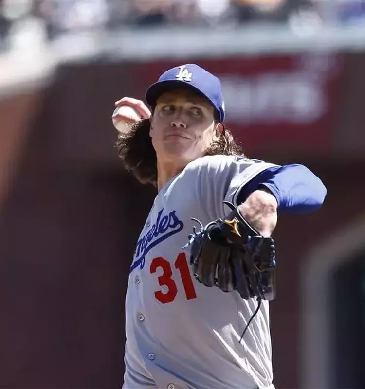 Glasnow's Stellar Performance Leads Dodgers to Shutout Victory Over Giants