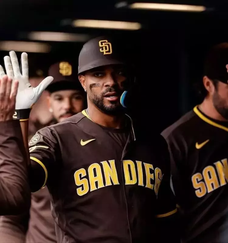 Padres Stage Dramatic Ninth-Inning Comeback to Defeat Rockies