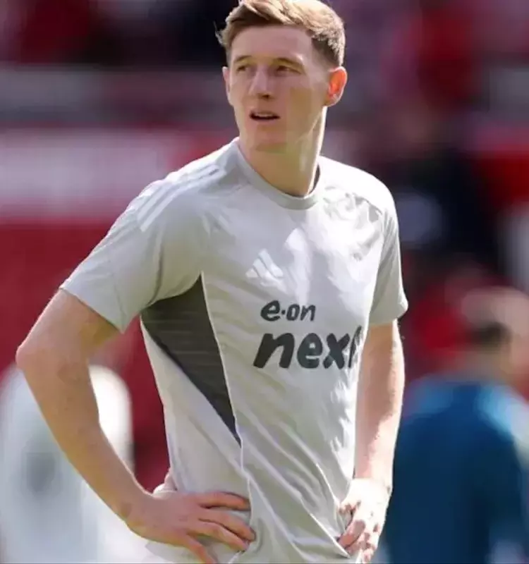 Manchester City Leads Race for Elliot Anderson, Manchester United Faces Setback