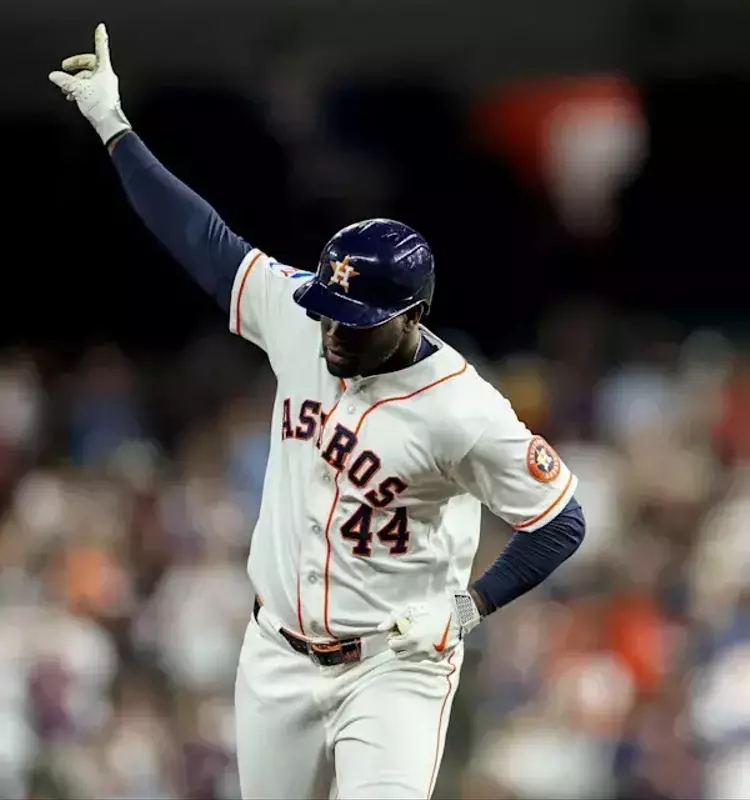 Yordan Alvarez's Historic Offensive Performance Compared to Baseball Legends