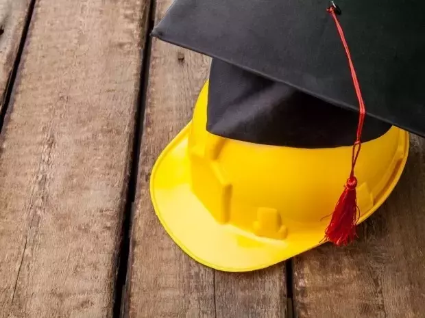 Le métier de monteur de grues à tour officiellement reconnu