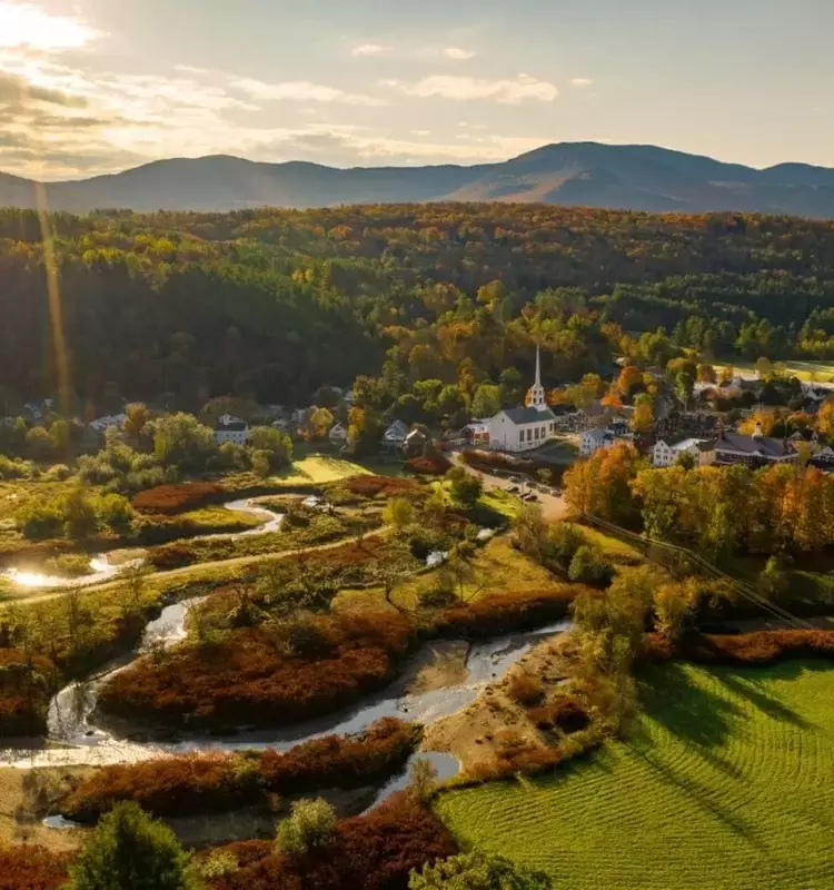 Beyond the Slopes: Top Mountain Towns for Summer Family Adventures