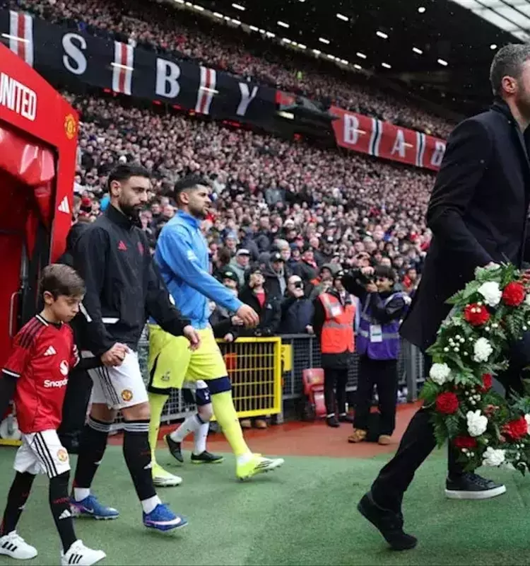 Carrick's Strategic Masterclass: Unleashing Bruno Fernandes' Potential at Manchester United