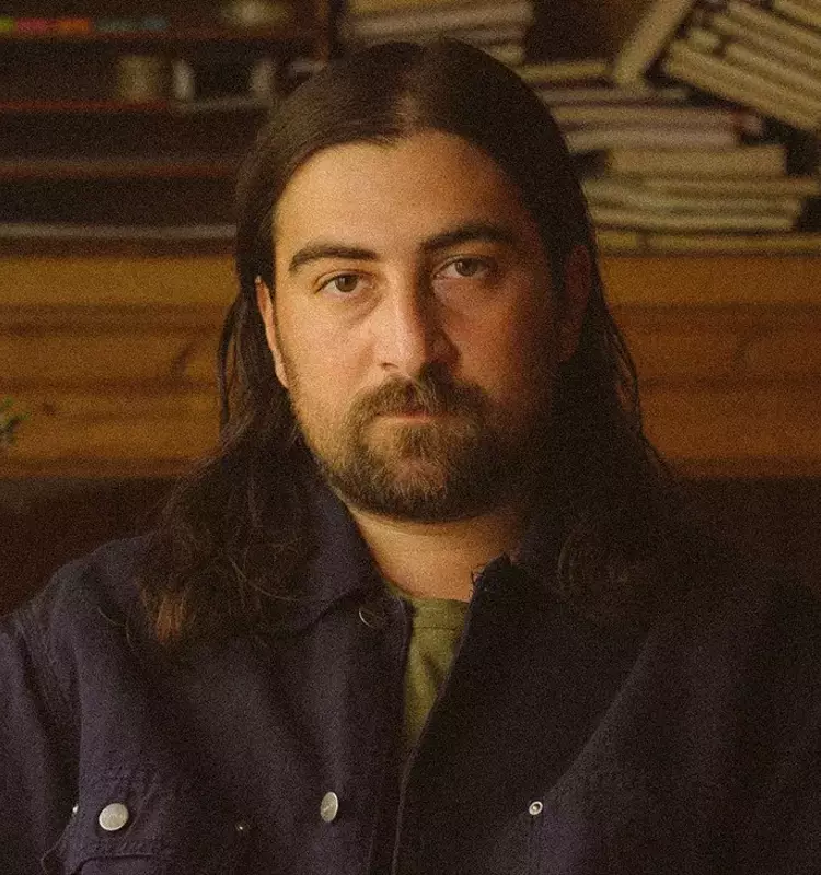 Noah Kahan Expands 'The Great Divide' with New Tracks