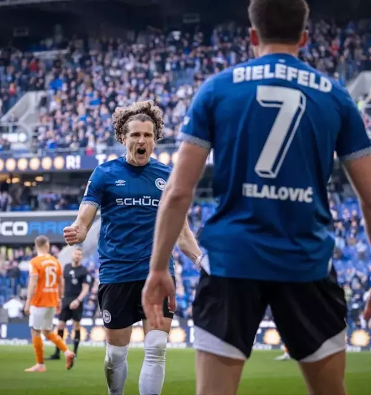 2. Bundesliga Relegation Battle: Preußen Münster vs. Arminia Bielefeld Lineups