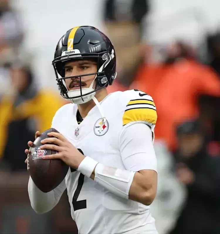 Steelers Considering Trade for Veteran Quarterback After Draft Pick
