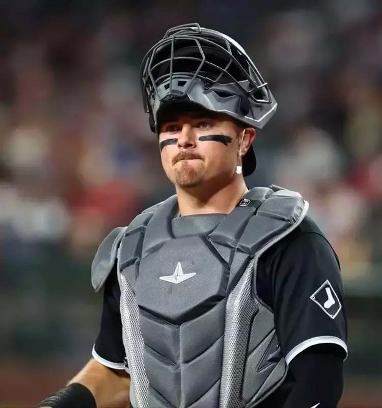 White Sox Shake Up Catching Roster, Call Up Romo and DFA McGuire