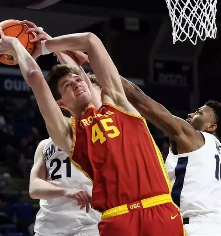 Gabe Dynes Heads to Louisville for Final College Season