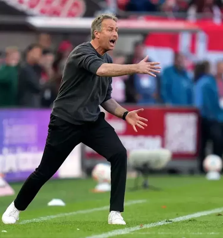 Post-Match Pitch Controversy: Leverkusen Coach Critical After Win