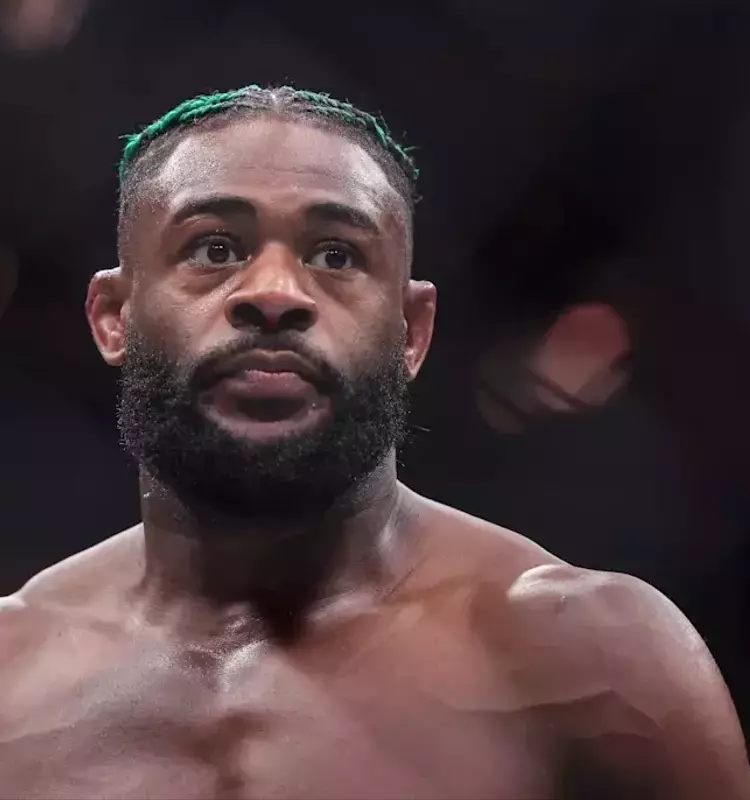UFC Vegas 116: Sterling vs. Zalal - Featherweight Showdown
