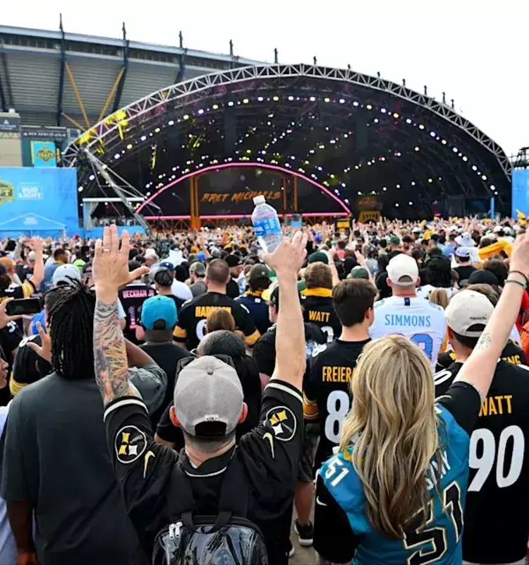 Pittsburgh Shatters NFL Draft Attendance Records