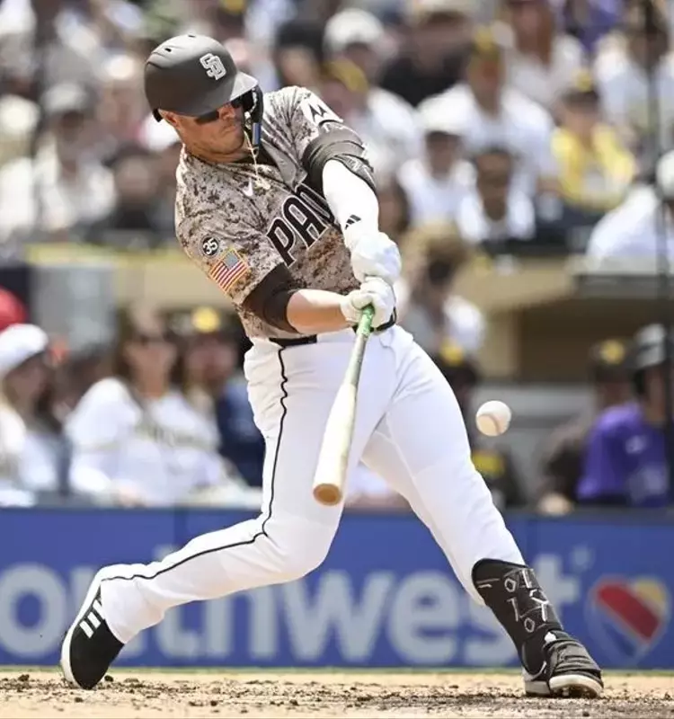 Padres Triumph in Mexico City Series with France's Double Homers