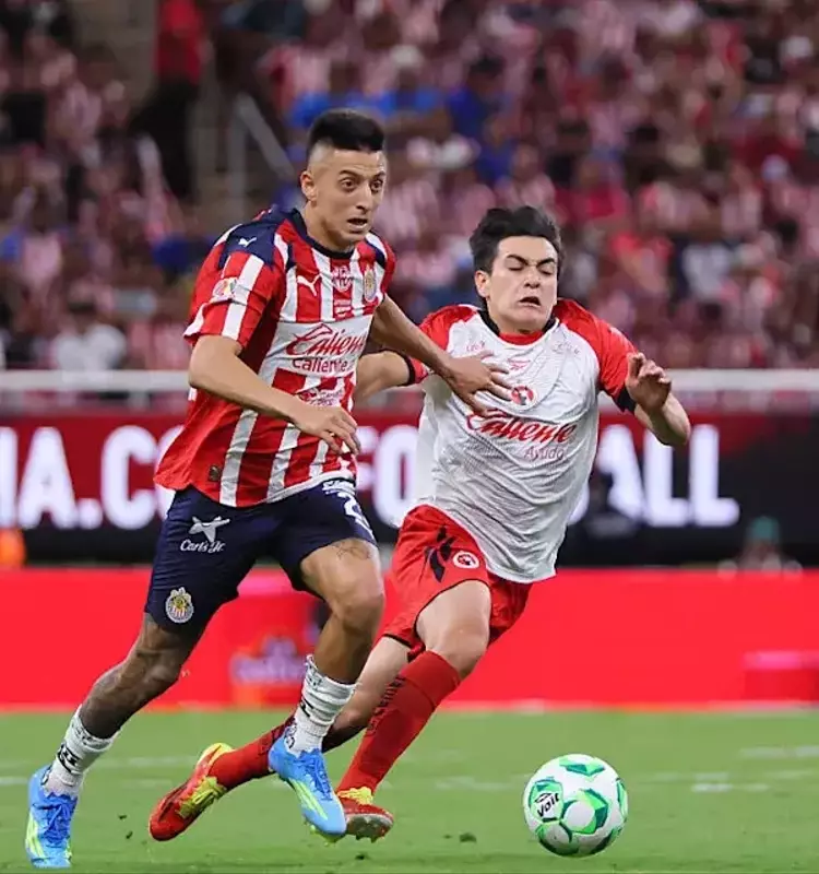 Controversial Draw: Chivas vs. Atlas