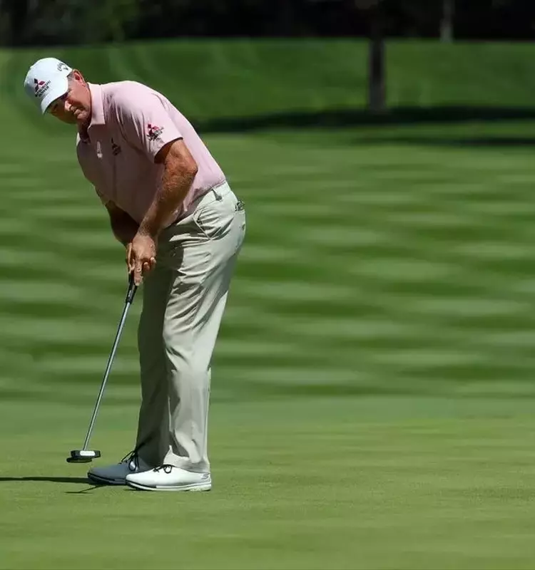 Zach Johnson Extends Lead at Mitsubishi Electric Classic