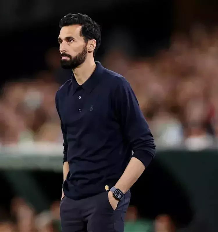 Spanish Media Criticizes Arbeloa's Leadership After Real Madrid's Draw