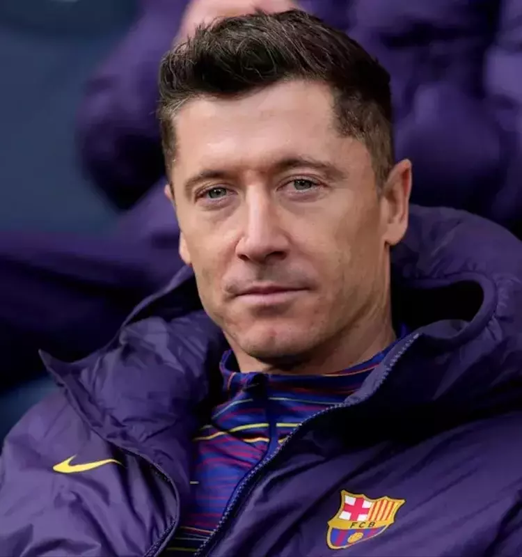 Uncertainty Surrounds Lewandowski's Barcelona Future Amid MLS Interest