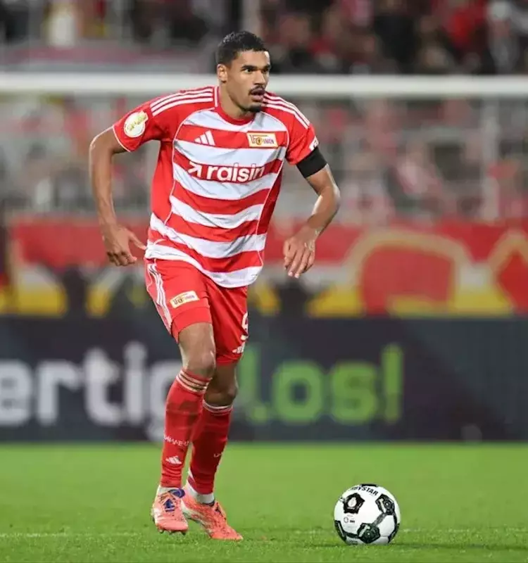 Borussia Dortmund Eyes Union Berlin Defender Doekhi for Summer Transfer